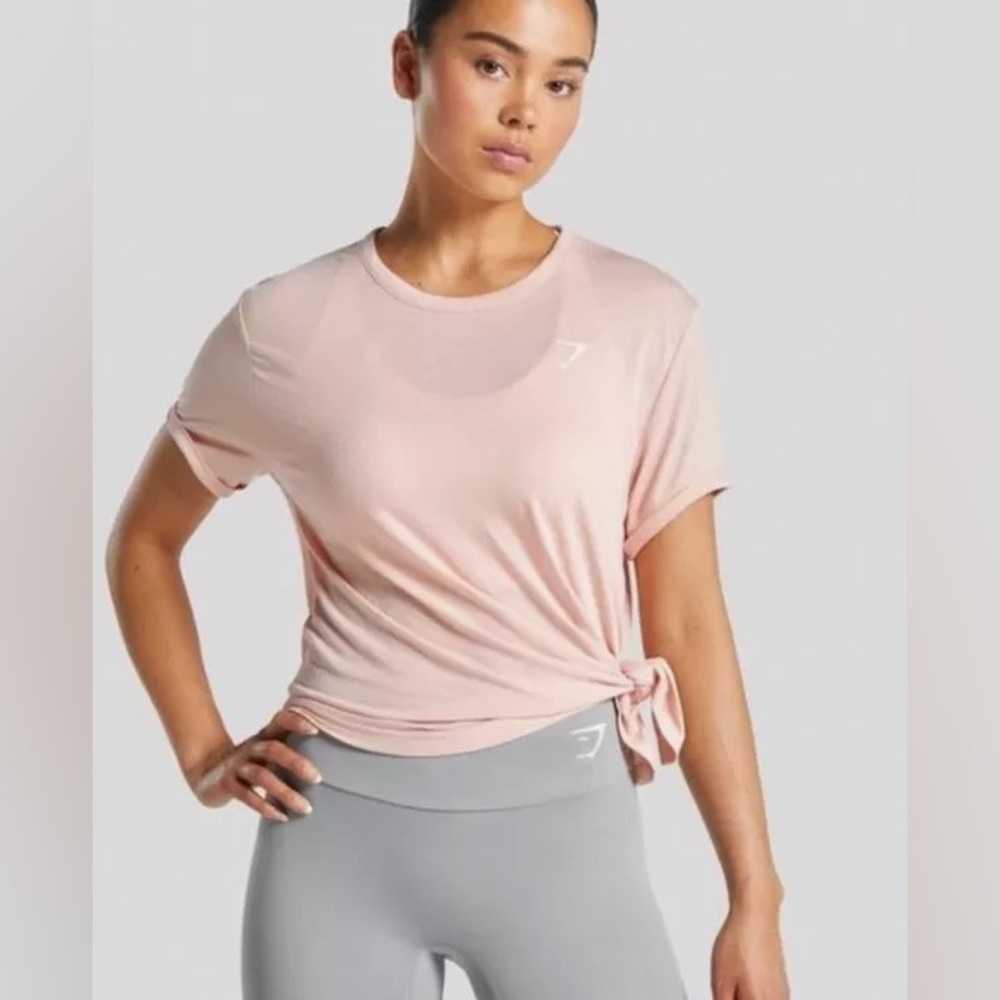 Gymshark Essential Tee View 2
